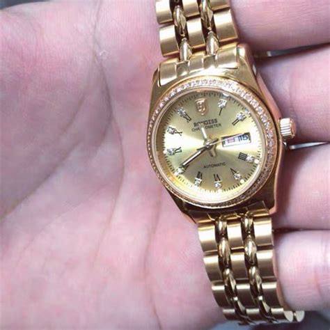 are gold watches tacky|gold watches too flashy.